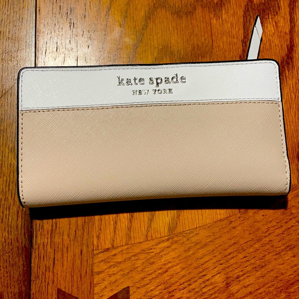 Kate Spade Staci Bifold Large Slim Wallet